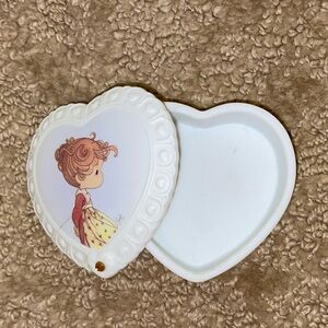 Precious Moments | November trinket box